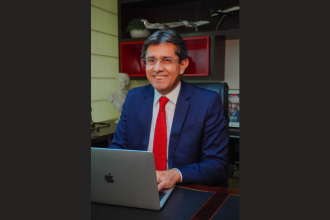 Márcio Coutinho destaca os desafios jurídicos das eleições municipais em regiões rurais e urbanas.