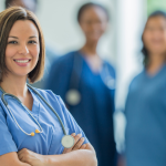 Bônus permanência no Mais Médicos fortalece atenção básica e reduz rotatividade de profissionais