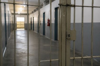 Saúde mental e reabilitação no sistema prisional: a urgência de uma nova política pública